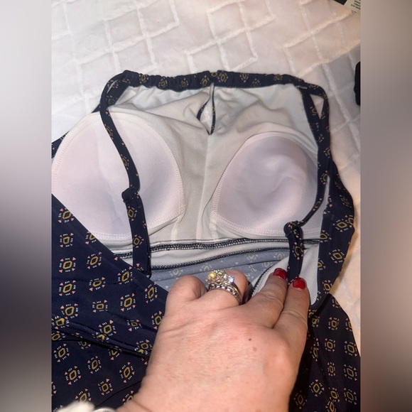 💙⛱️👙☀️NWOT SWIM TOP ONLY - Picture 5 of 7